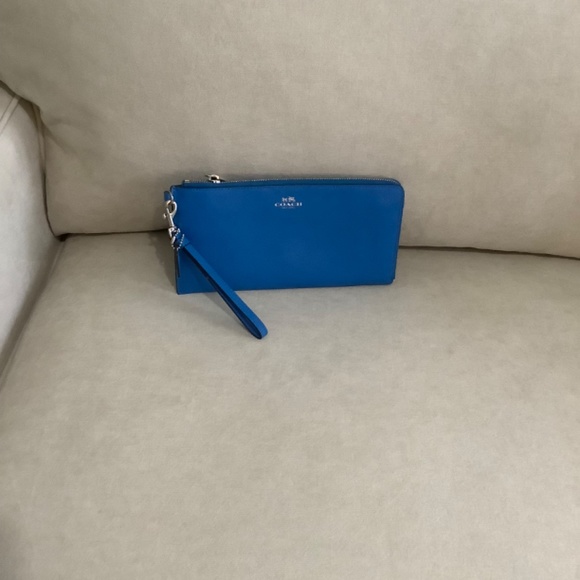 Coach Satchel with Matching File Folder and Wristlet - Picture 10 of 11